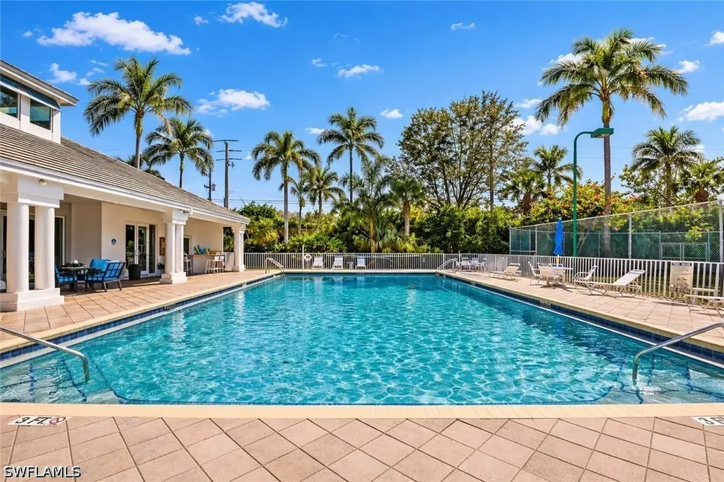 6051 Shallows Way Naples FL 34109