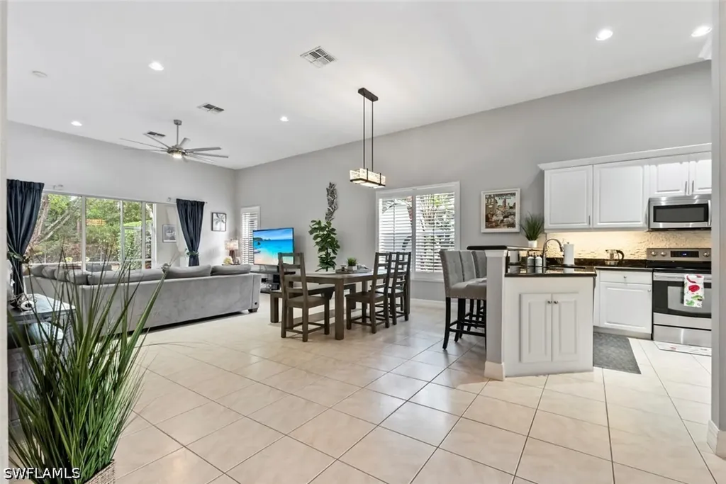 6051 Shallows Way Naples FL 34109