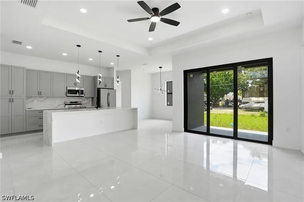 3409 24th Street SW Lehigh Acres FL 33976