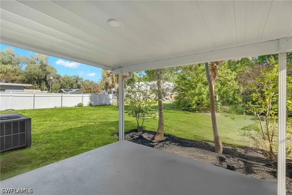 440 6th Avenue Labelle FL 33935