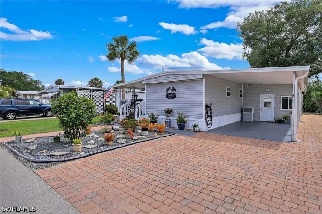 27365 Joann Drive Bonita Springs FL 34135
