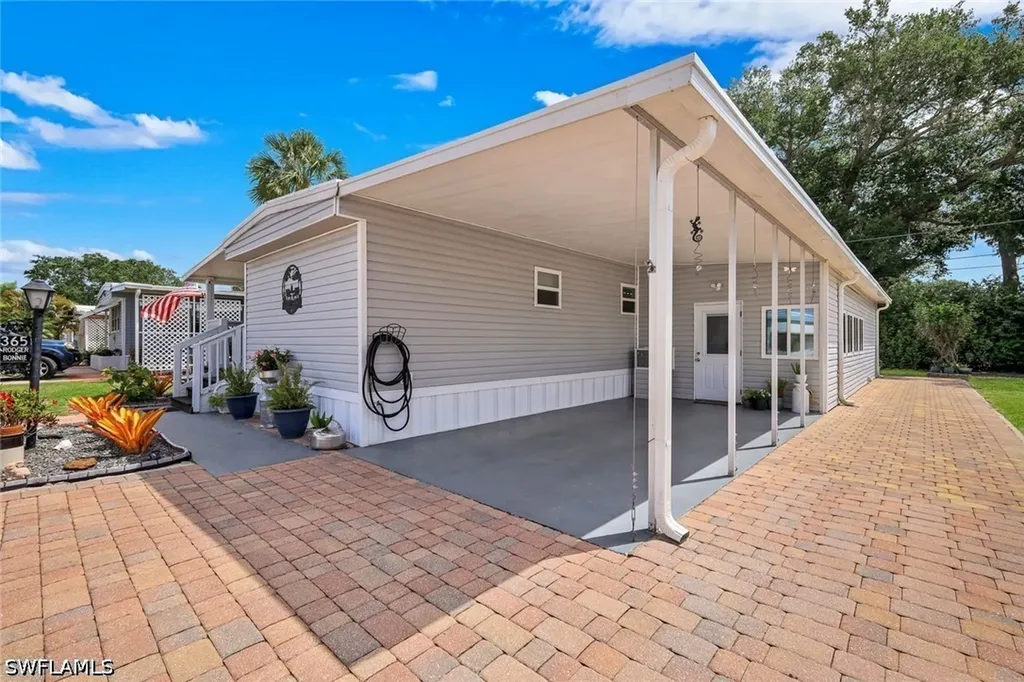 27365 Joann Drive Bonita Springs FL 34135