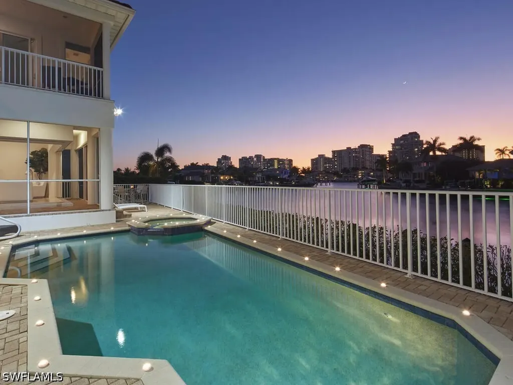 4419 Crayton Road Naples FL 34103