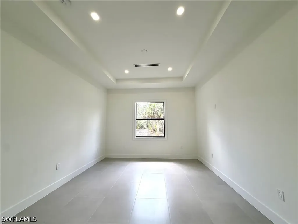 4283 10th Street NE Naples FL 34120