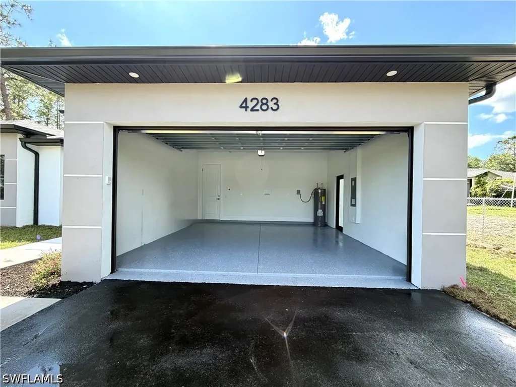 4283 10th Street NE Naples FL 34120