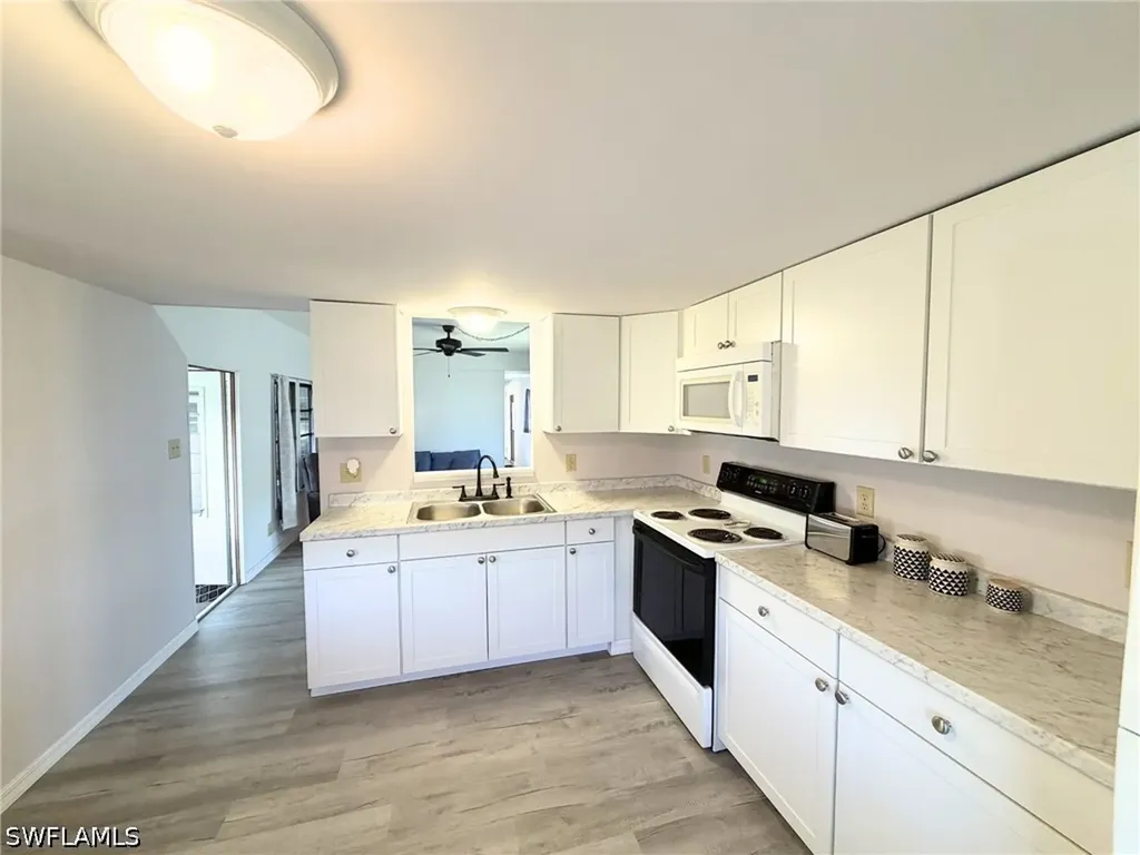 114 Rose Lane Naples FL 34114