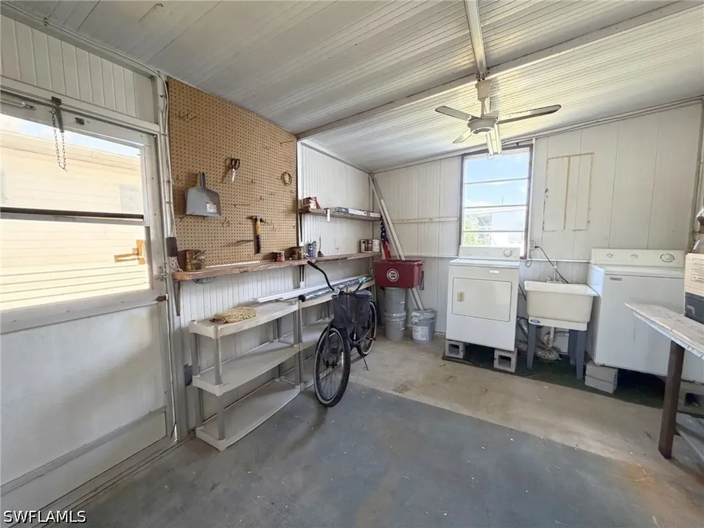 114 Rose Lane Naples FL 34114