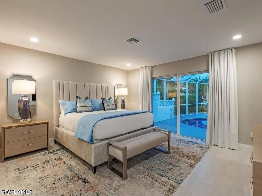 4856 Crayton Road Naples FL 34103