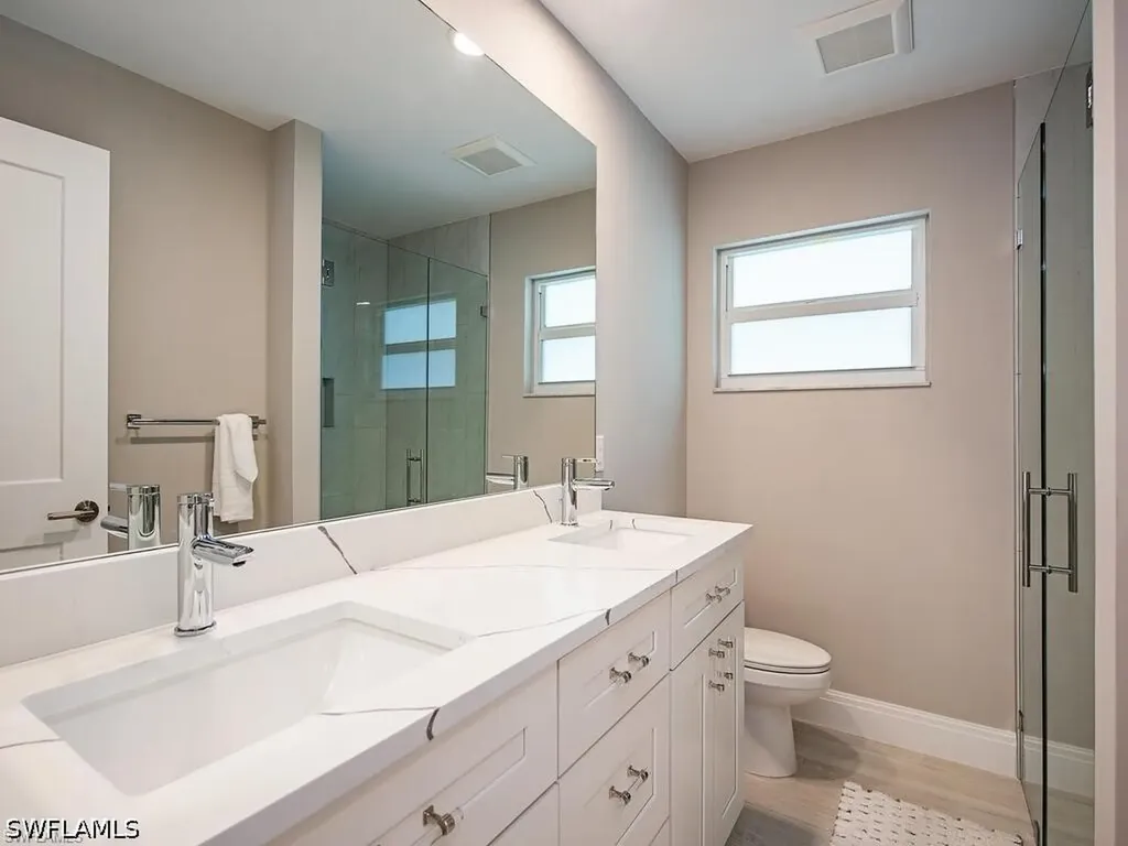 4856 Crayton Road Naples FL 34103