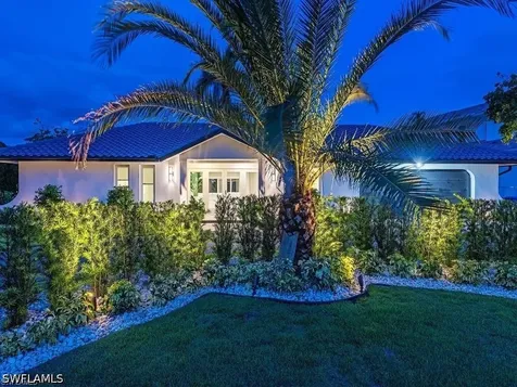 4856 Crayton Road Naples FL 34103