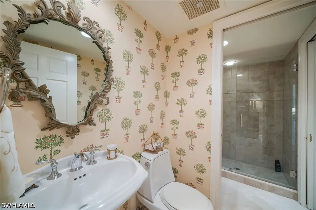 4021 Gulf Shore Boulevard N Naples FL 34103