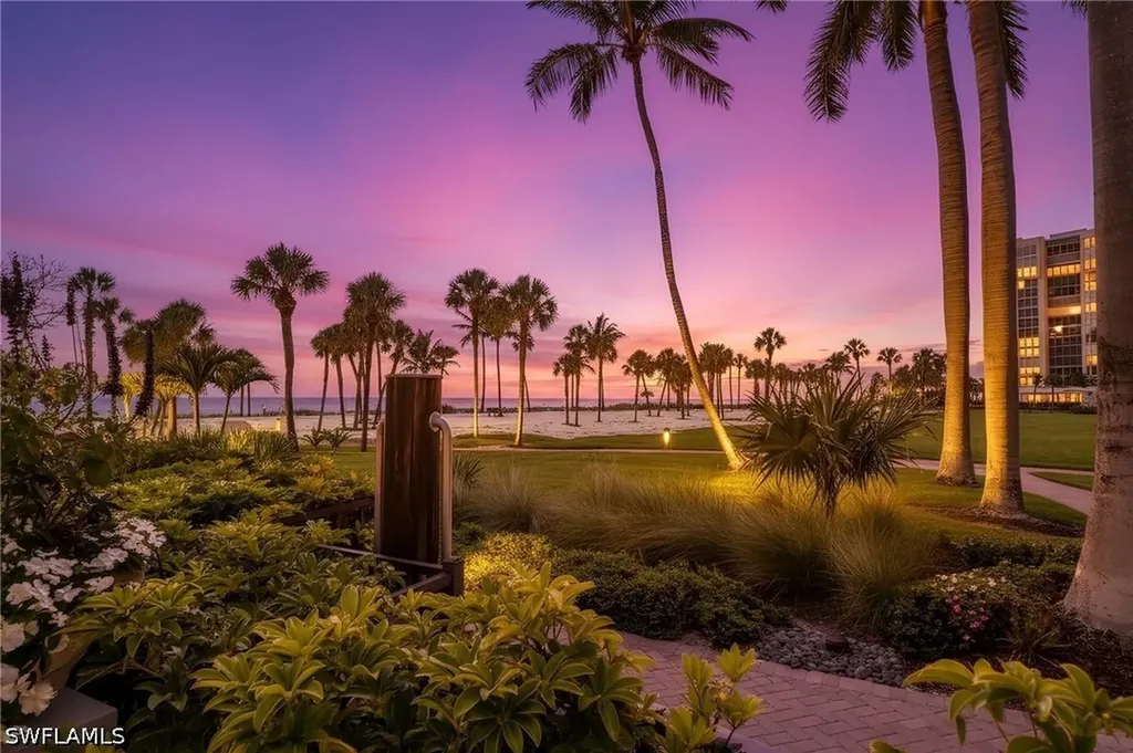 4021 Gulf Shore Boulevard N Naples FL 34103