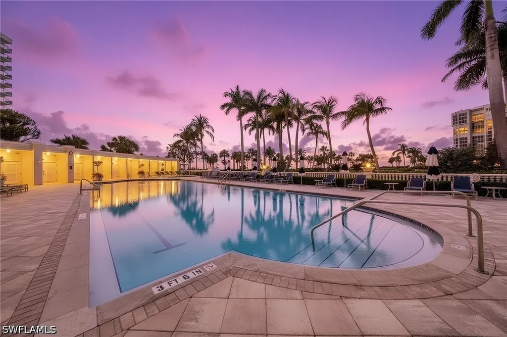 4021 Gulf Shore Boulevard N Naples FL 34103