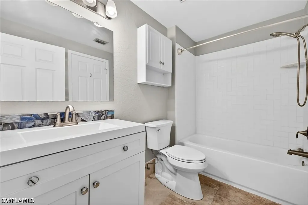 6481 Aragon Way Fort Myers FL 33966