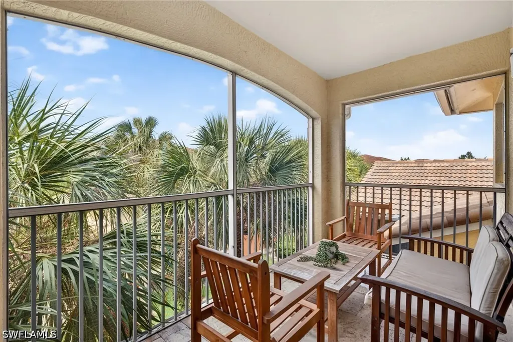 6481 Aragon Way Fort Myers FL 33966