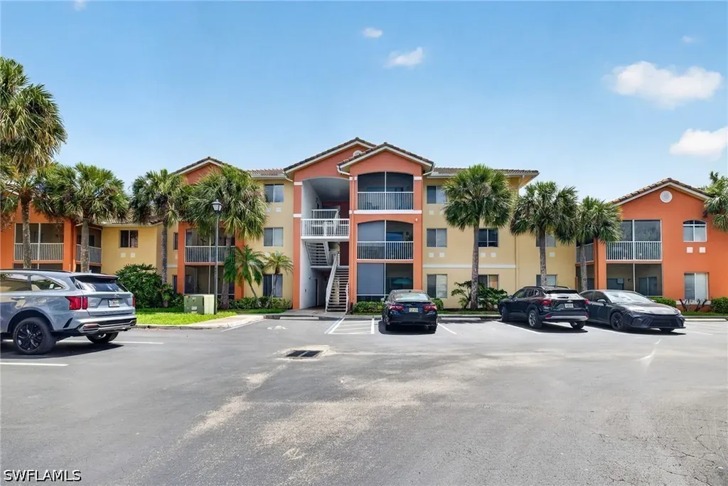 6481 Aragon Way Fort Myers FL 33966