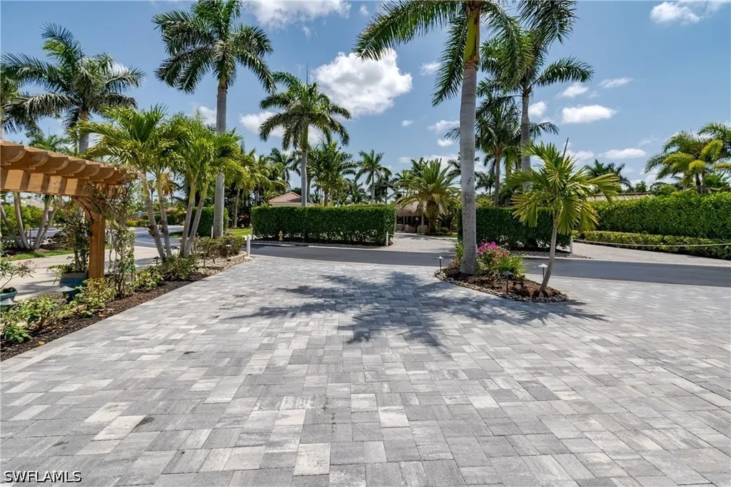 13617 Snapper Lane Naples FL 34114