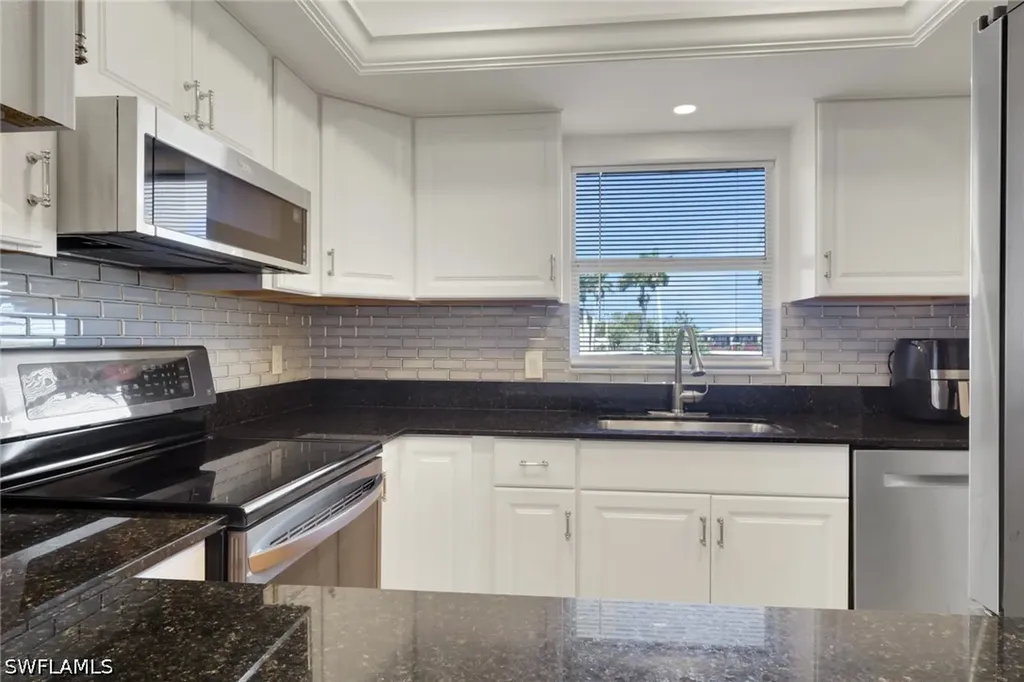 5499 Rattlesnake Hammock Road Naples FL 34113