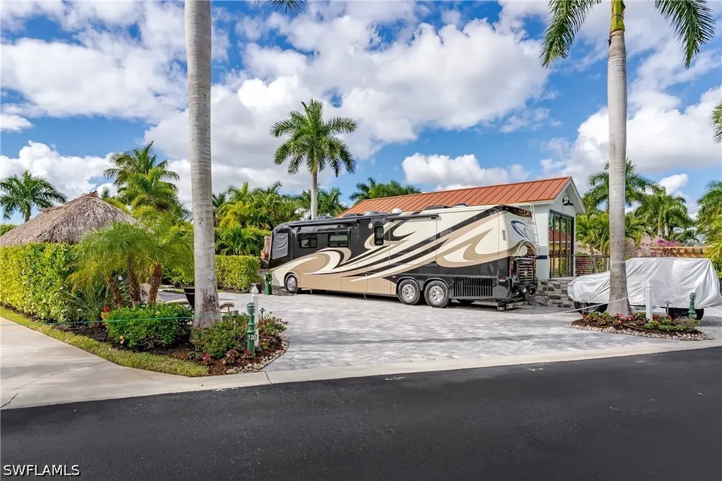 13609 Snapper Lane Naples FL 34114