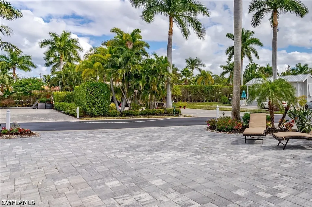 13609 Snapper Lane Naples FL 34114
