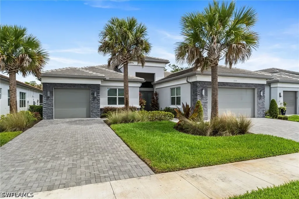 12033 Azalea Way Naples FL 34120