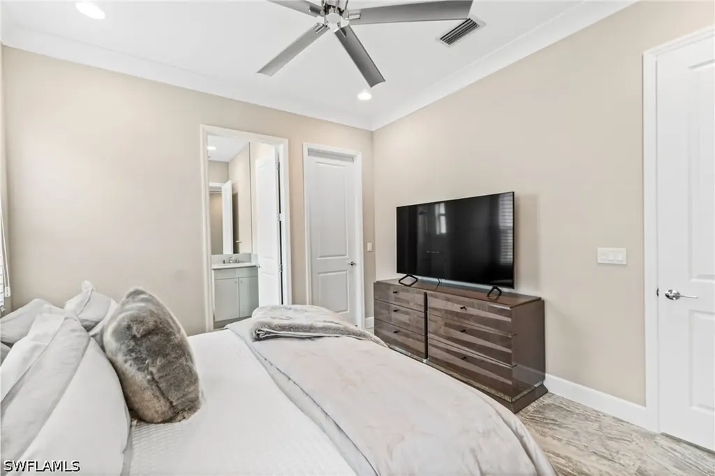 12033 Azalea Way Naples FL 34120