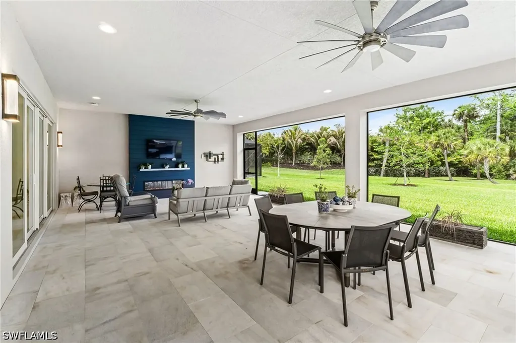 12033 Azalea Way Naples FL 34120