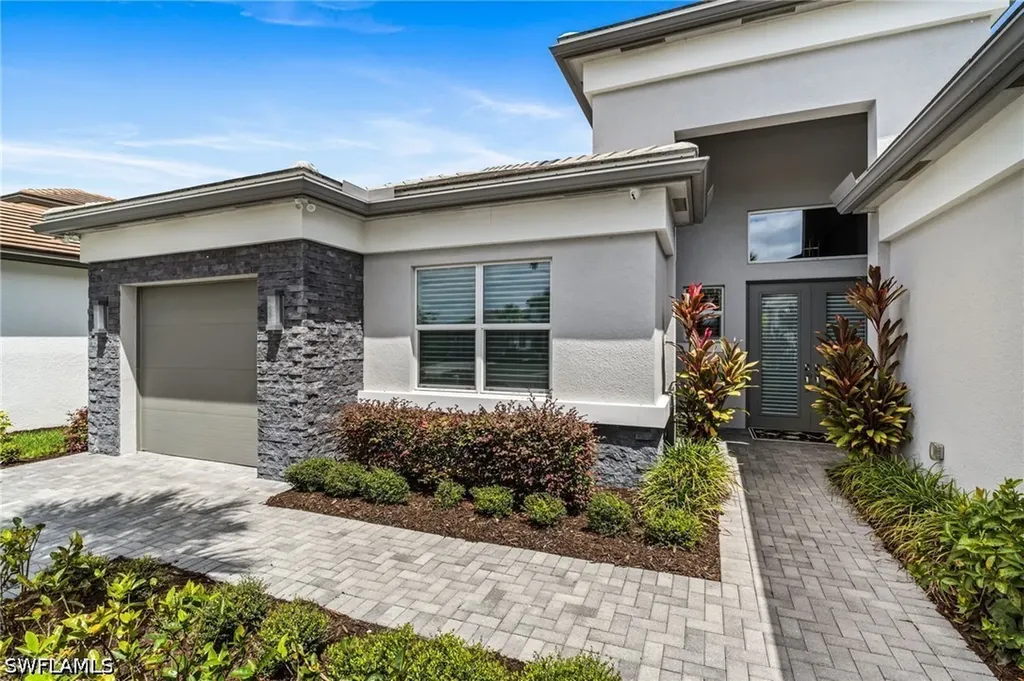 12033 Azalea Way Naples FL 34120