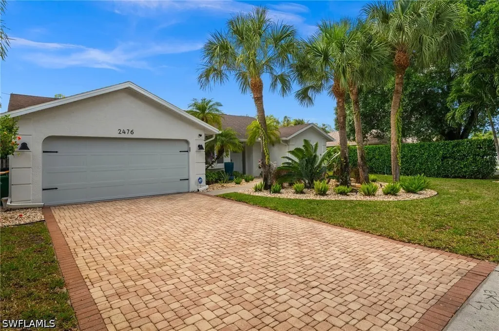2476 River Reach Drive Naples FL 34104