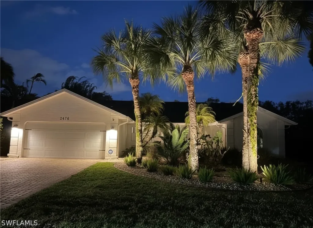 2476 River Reach Drive Naples FL 34104