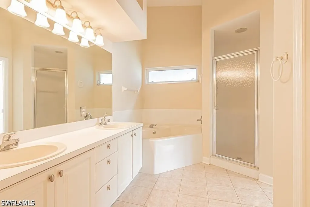 8440 Naples Heritage Drive Naples FL 34112
