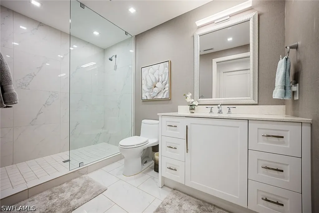 13915 Old Coast Road Naples FL 34110