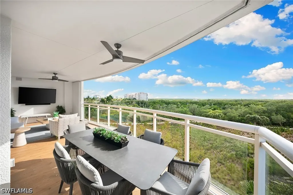 13915 Old Coast Road Naples FL 34110