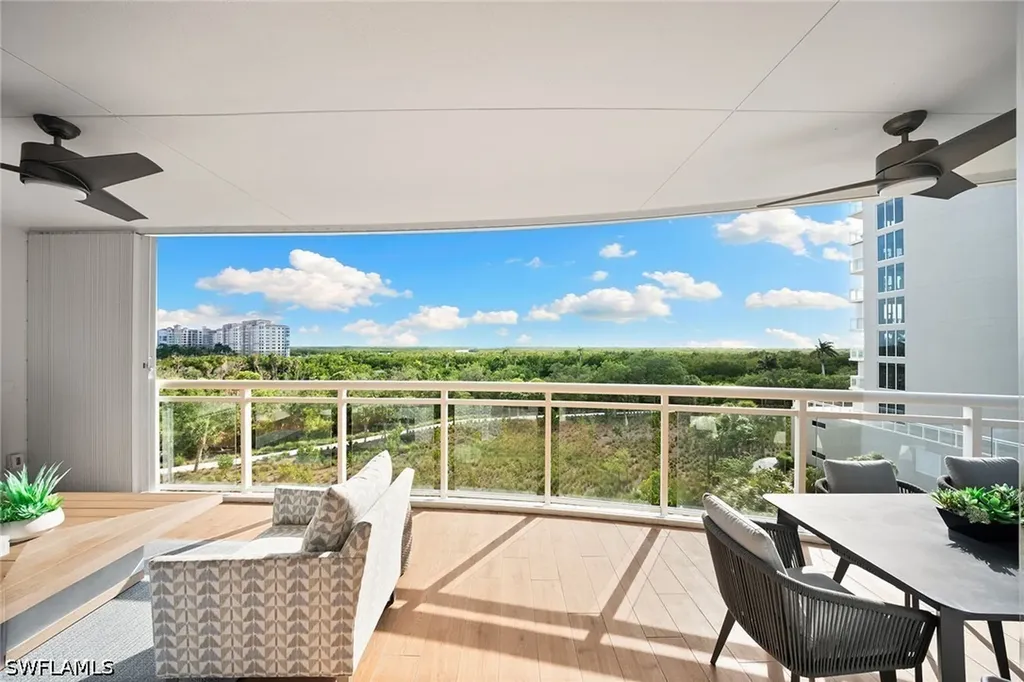 13915 Old Coast Road Naples FL 34110