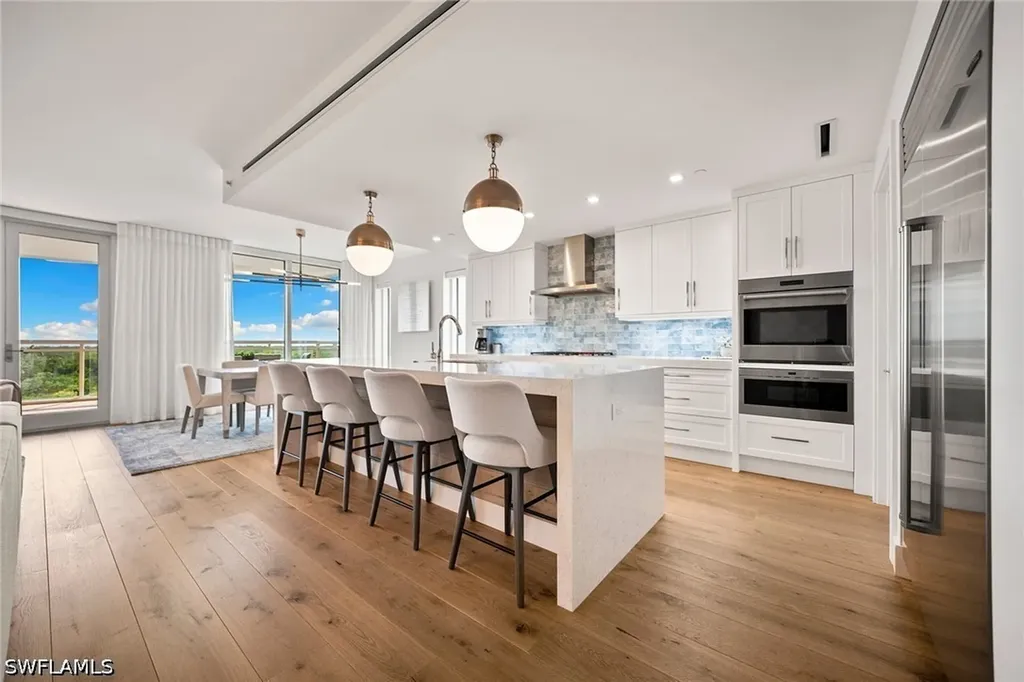 13915 Old Coast Road Naples FL 34110