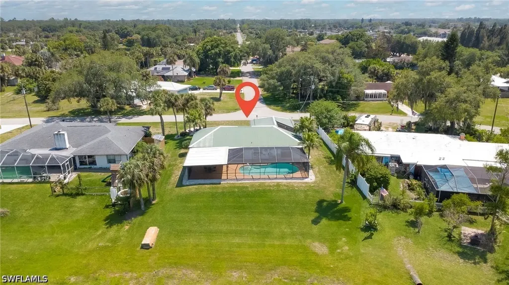 2401 Lakeview Drive Lehigh Acres FL 33936