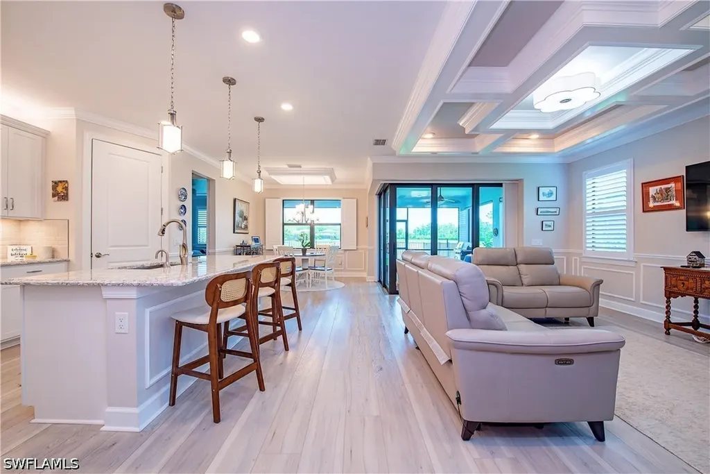 10537 Ventana Court Naples FL 34120