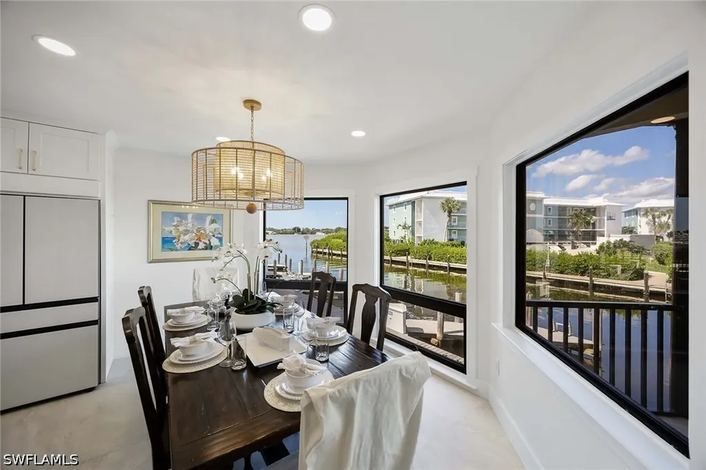 1311 Chesapeake Avenue Naples FL 34102