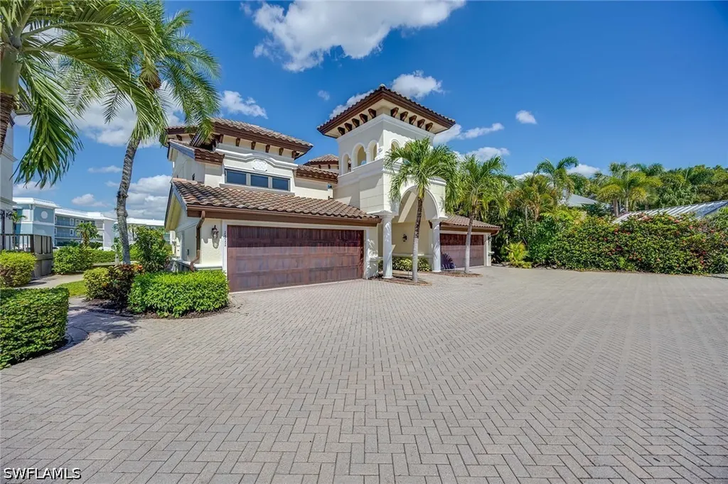1311 Chesapeake Avenue Naples FL 34102