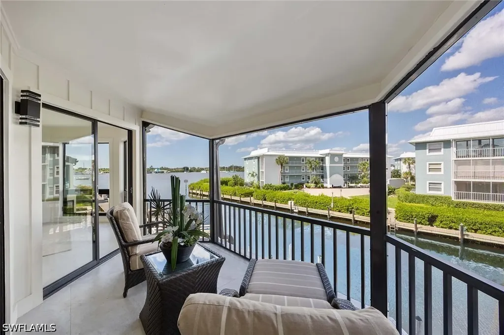 1311 Chesapeake Avenue Naples FL 34102