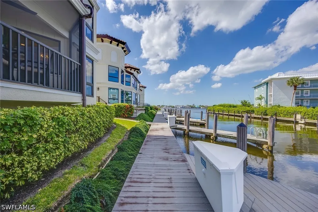 1311 Chesapeake Avenue Naples FL 34102
