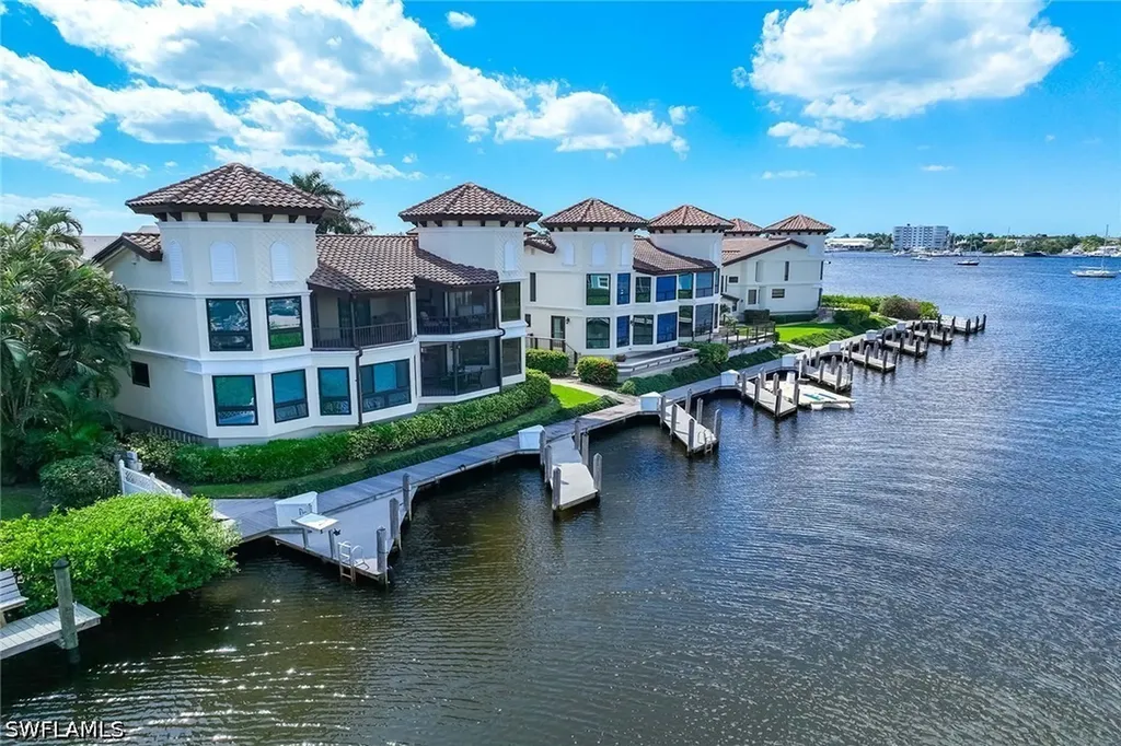 1311 Chesapeake Avenue Naples FL 34102