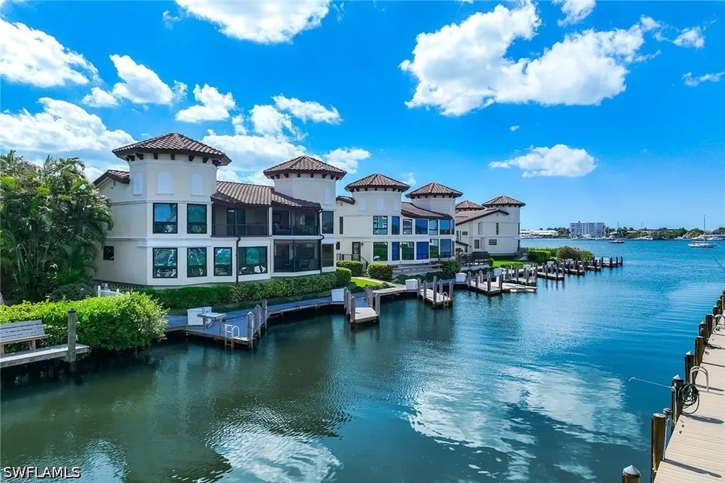 1311 Chesapeake Avenue Naples FL 34102