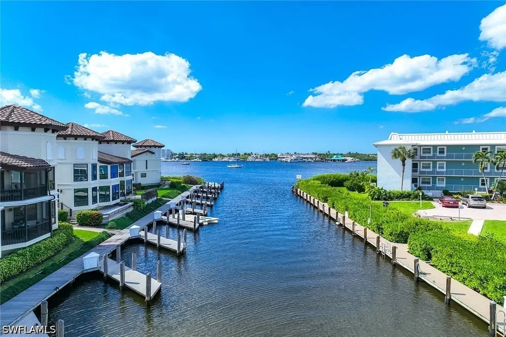 1311 Chesapeake Avenue Naples FL 34102