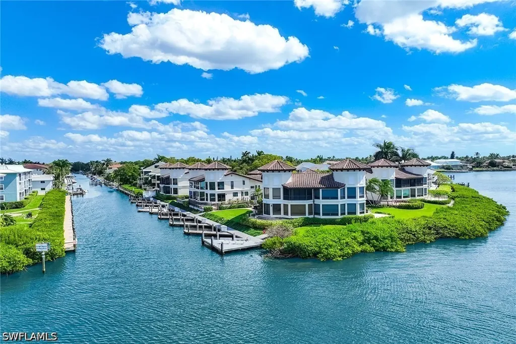 1311 Chesapeake Avenue Naples FL 34102