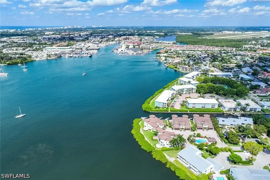 1311 Chesapeake Avenue Naples FL 34102