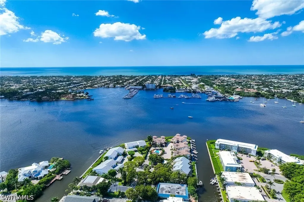 1311 Chesapeake Avenue Naples FL 34102