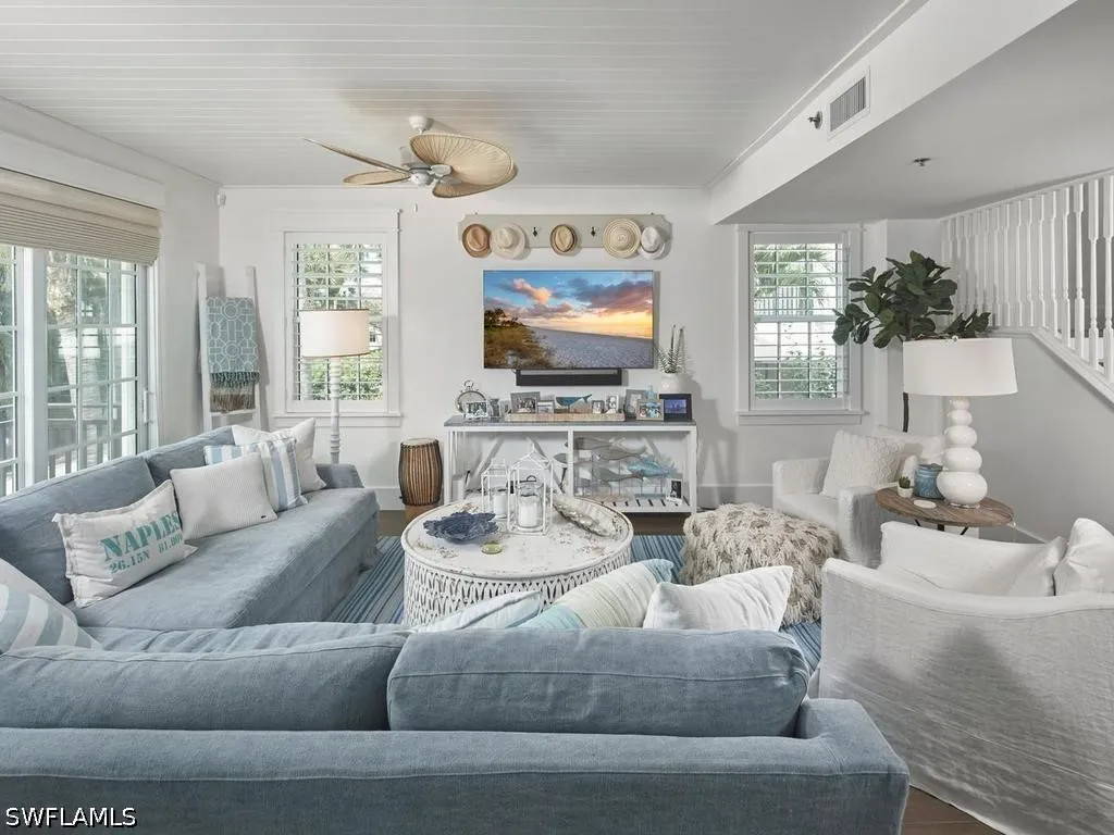 430 10th Avenue S Naples FL 34102