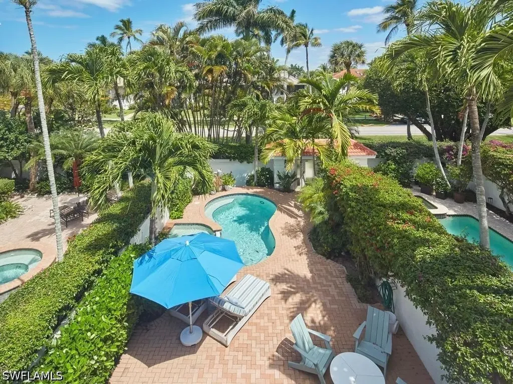 430 10th Avenue S Naples FL 34102