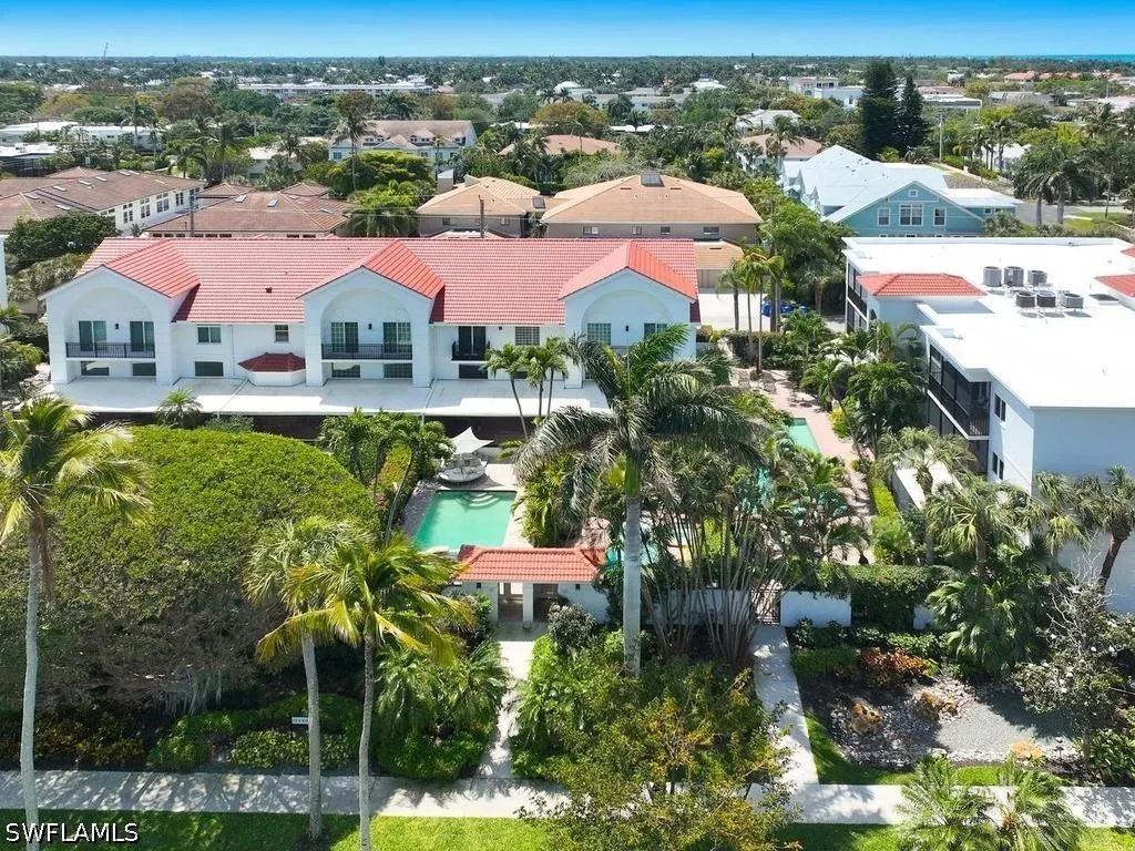 430 10th Avenue S Naples FL 34102